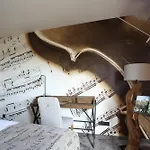 Naegler's Fine Lounge