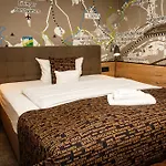 Otel Naegler's Fine Lounge 4*