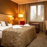 Naegler's Fine Lounge Oestrich-Winkel