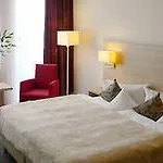 Otel Naegler's Fine Lounge