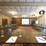 Naegler's Fine Lounge Otel 4*