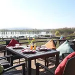Otel Naegler's Fine Lounge