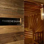 Otel Naegler's Fine Lounge