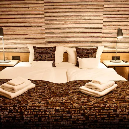Naegler's Fine Lounge Otel Oestrich-Winkel