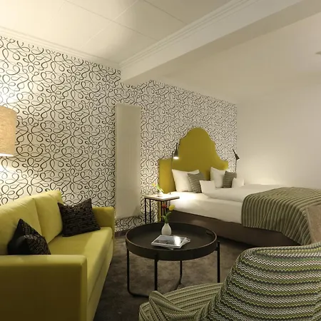 Hotel Naegler's Fine Lounge Oestrich-Winkel