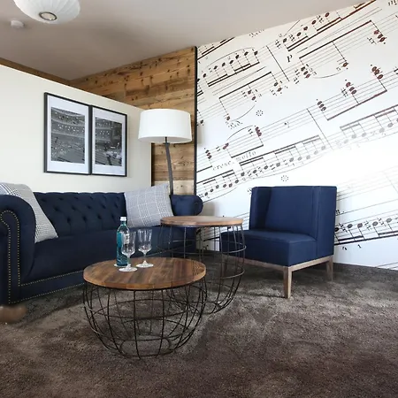 Naegler's Fine Lounge 4* Oestrich-Winkel
