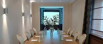 Naegler's Fine Lounge