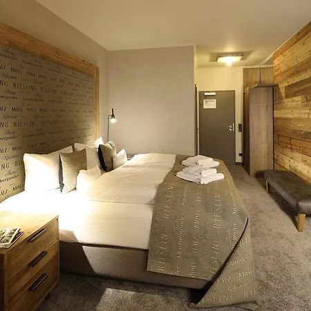 호텔 Naegler's Fine Lounge 4*