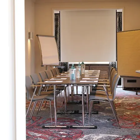 Naegler's Fine Lounge 4* 厄斯特里希·温克尔