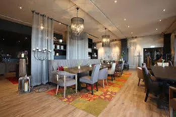 Naegler's Fine Lounge