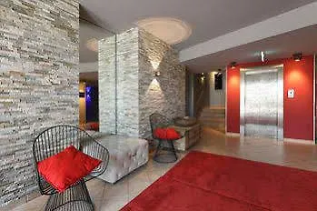 Naegler's Fine Lounge 호텔 4*