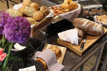 酒店 Naegler's Fine Lounge 4*