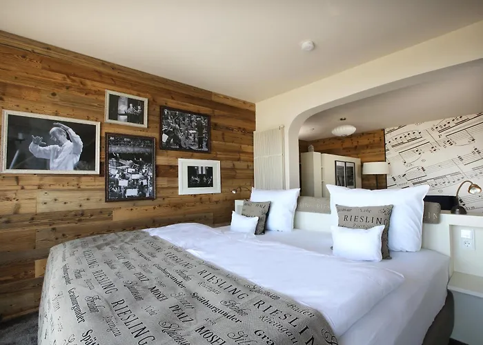 Naegler's Fine Lounge 4* Oestrich-Winkel