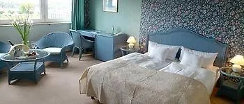 Naegler's Fine Lounge